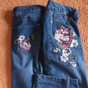 Floral Embroidered Blue Jeans